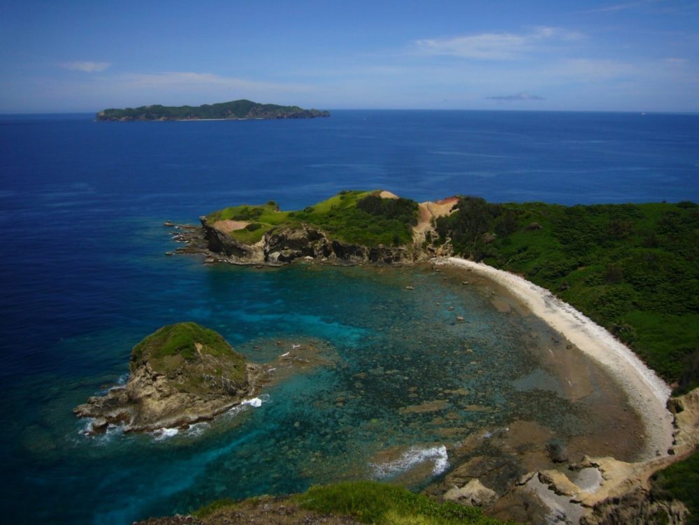 南崎海岸（小富士山頂から）
