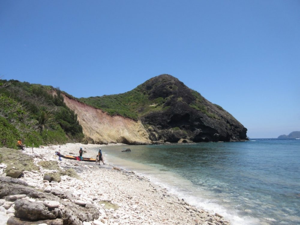 南崎海岸からの景色（小富士方面）