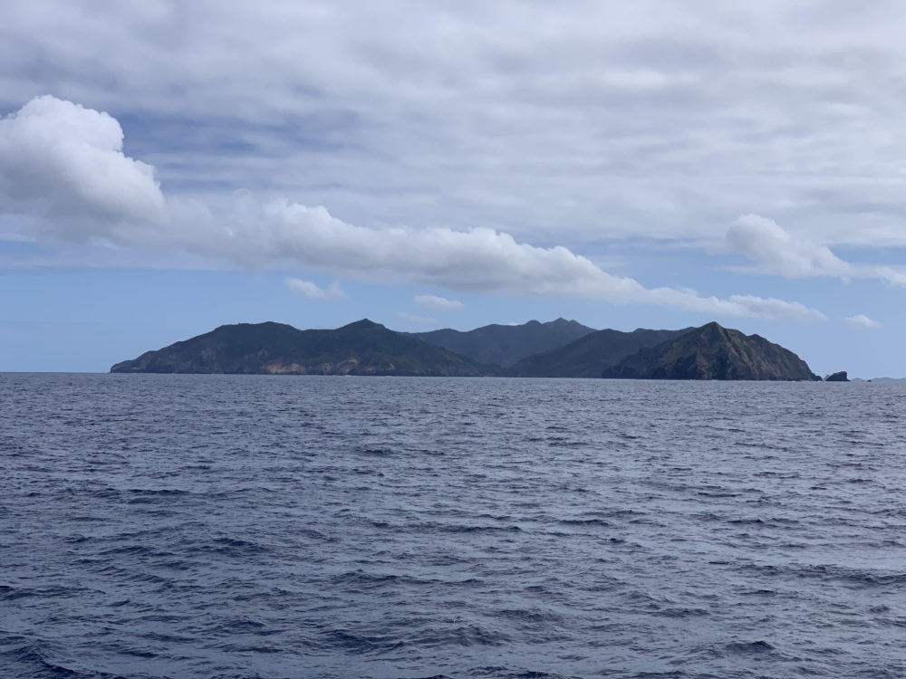 母島